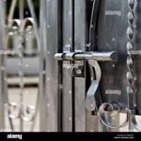 gate locker
